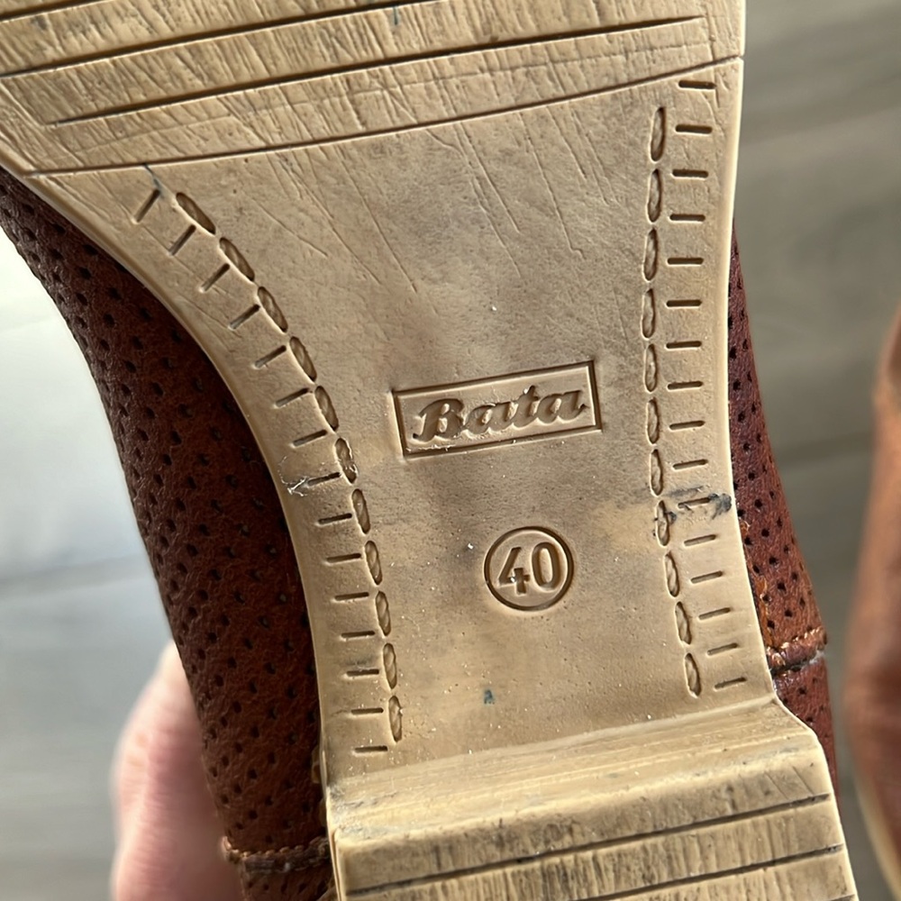 Bata Leather Chelsea Boot - Picture 8 of 8